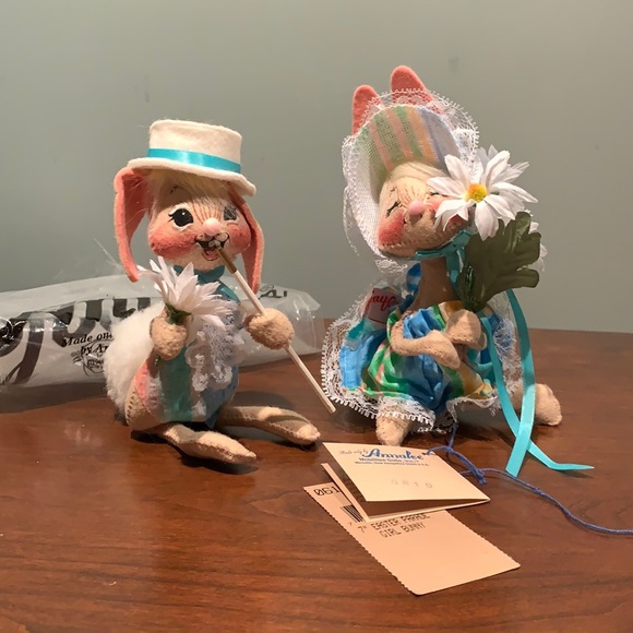 Annalee 7” Easter Parade Girl Boy Bunny set NWT